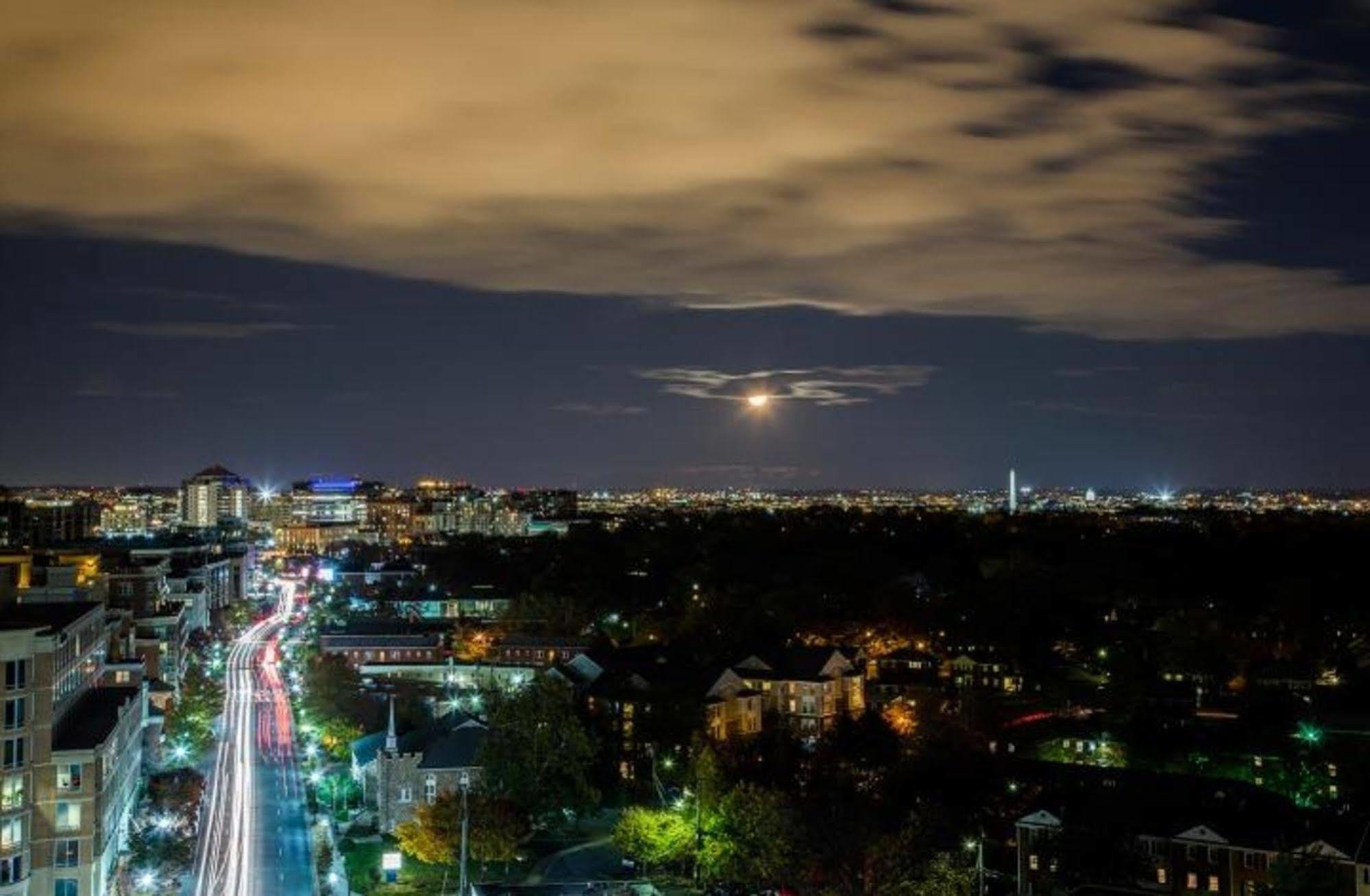Bridgestreet At The View At Liberty Center Aparthotel Арлингтън Екстериор снимка